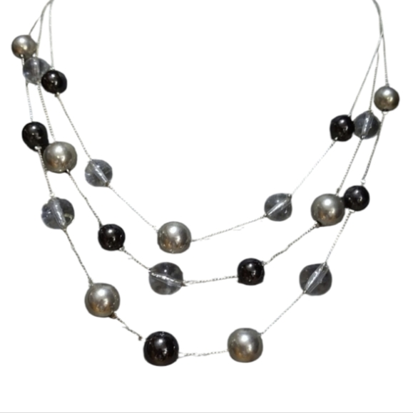 Layered faux Pearl silver black clear chain necklace - Picture 3 of 15